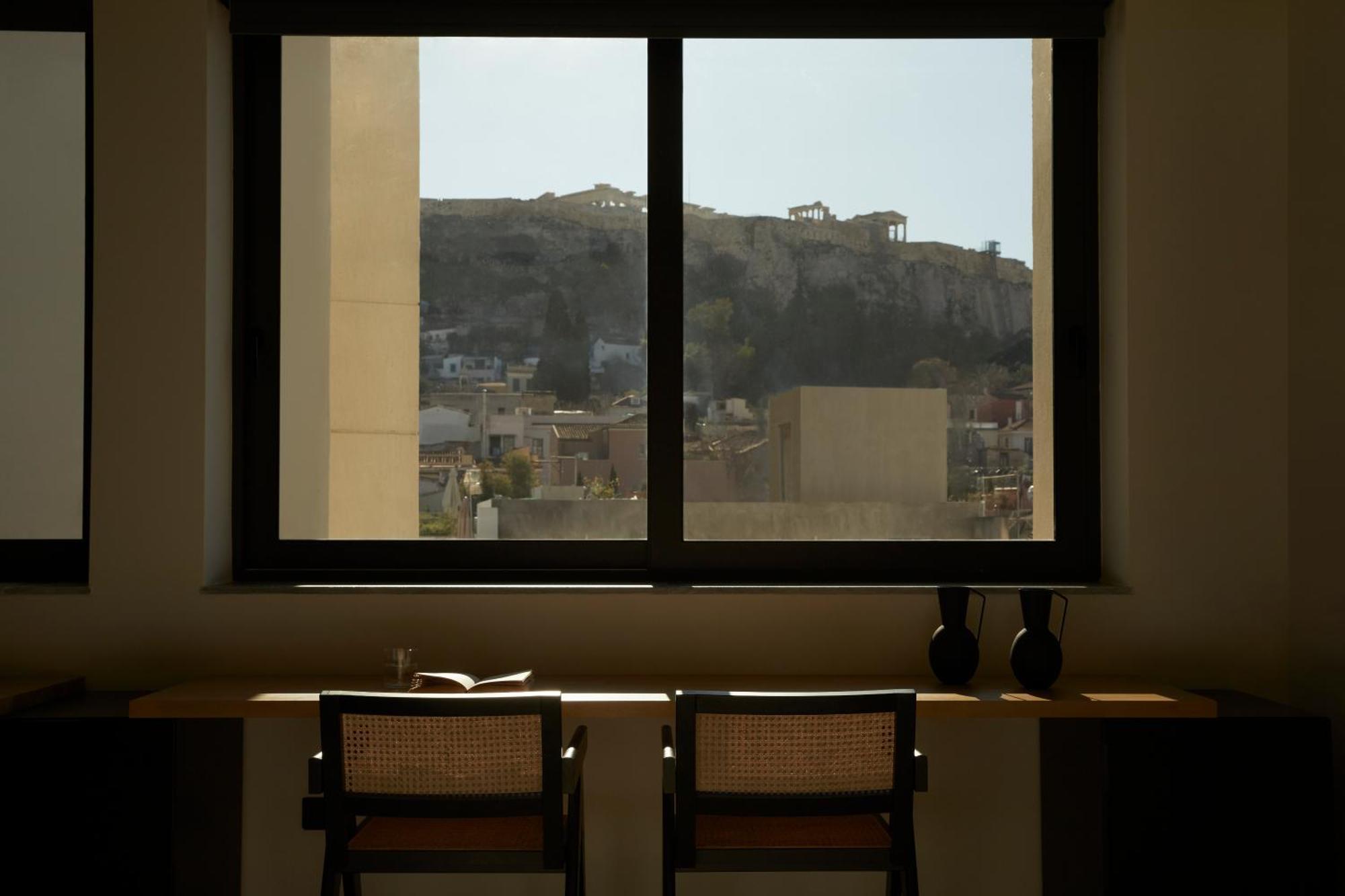 Athens Woo Suites Ngoại thất bức ảnh
